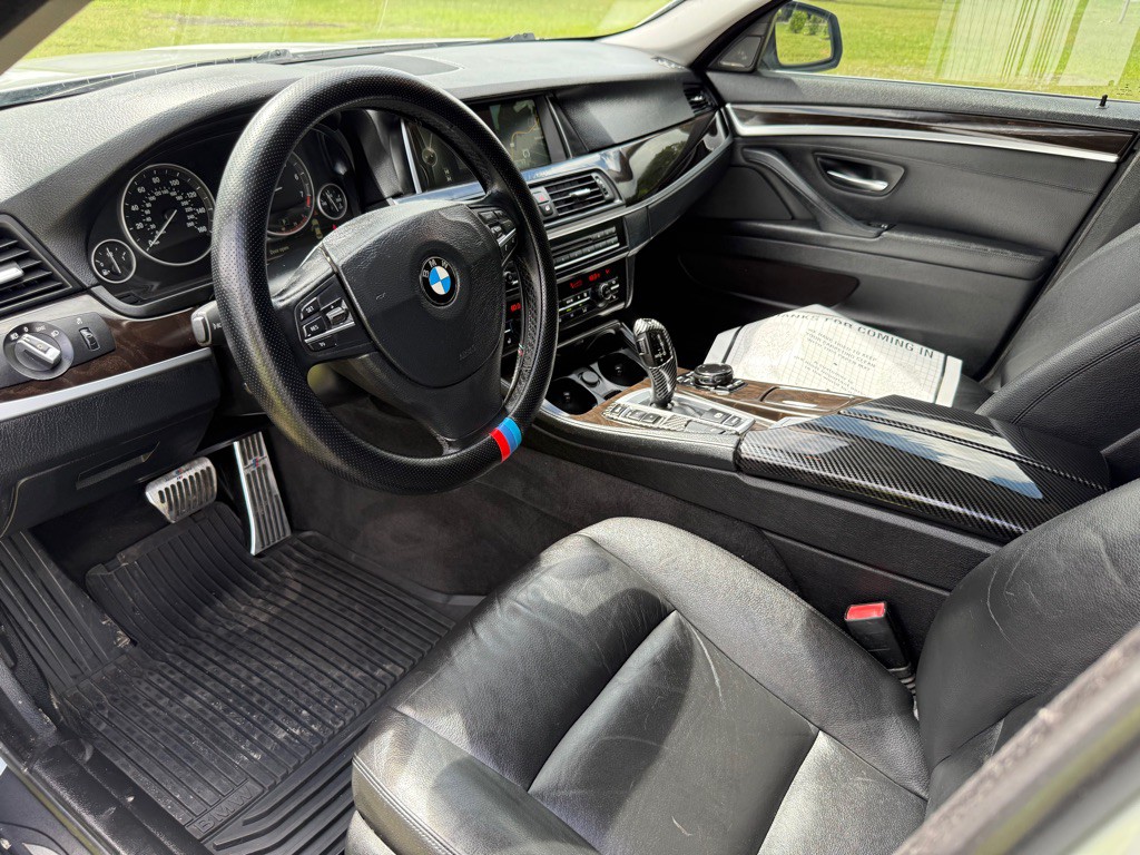 2014 BMW 5 Series Image 7