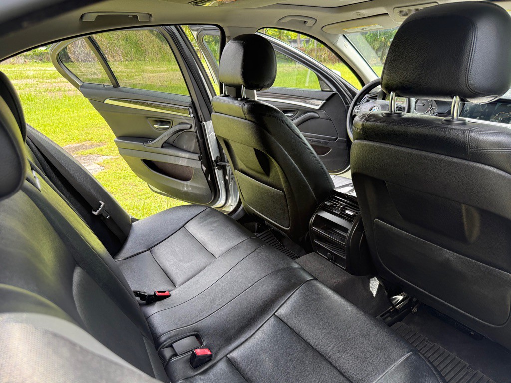 2014 BMW 5 Series Image 10