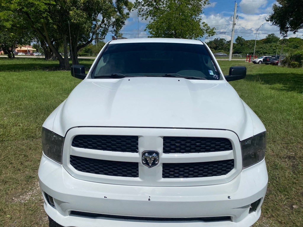 2014 RAM 1500 Image 3