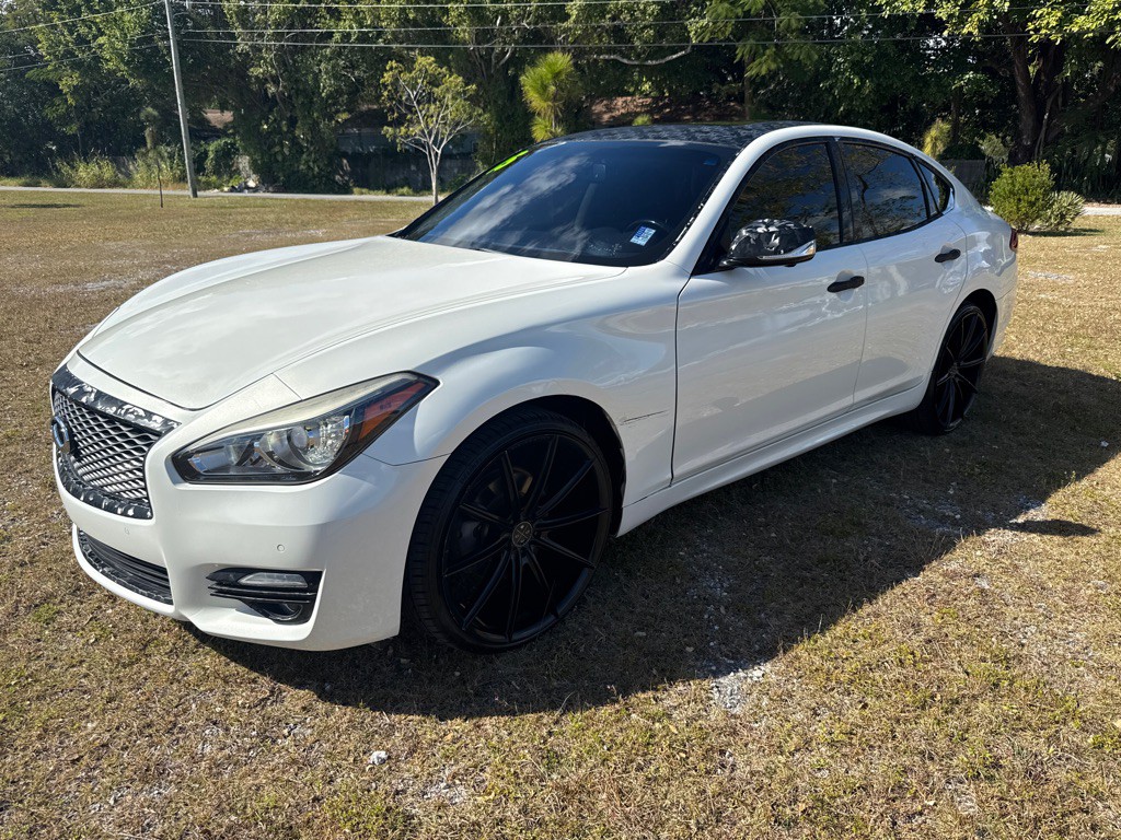 2015 INFINITI Q70 Image 7