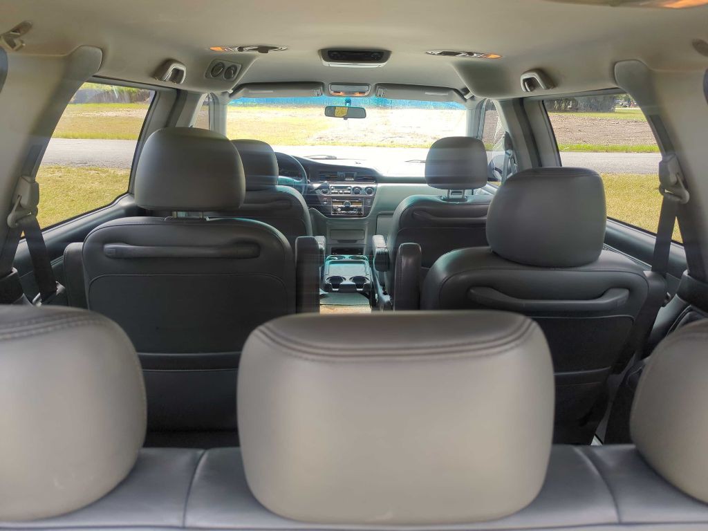 2004 Honda Odyssey Image 8