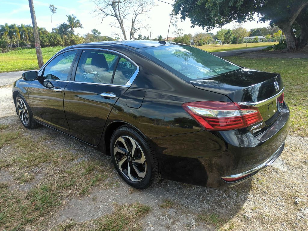 2017 Honda Accord Image 6