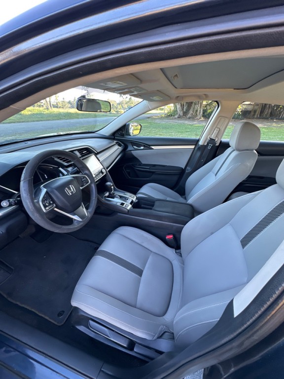 2018 Honda Civic Image 8