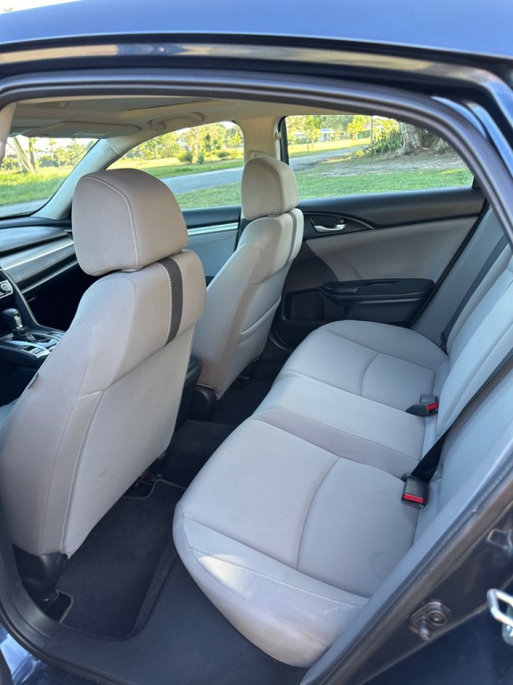 2018 Honda Civic Image 10