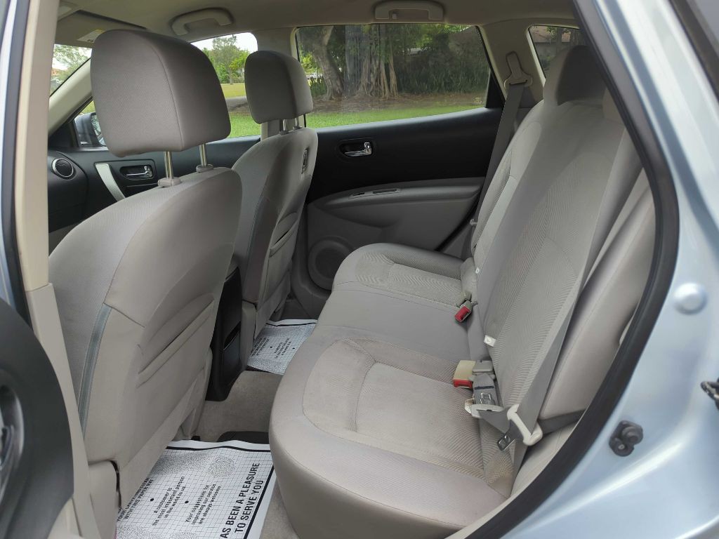 2015 Nissan Rogue Image 8