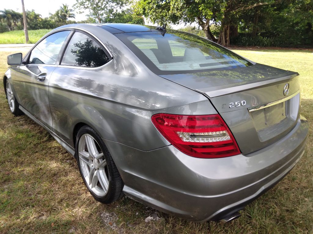 2013 Mercedes-Benz C-Class Image 5