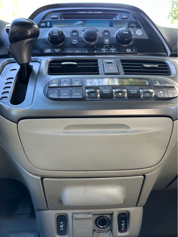 2007 Honda Odyssey Image 14