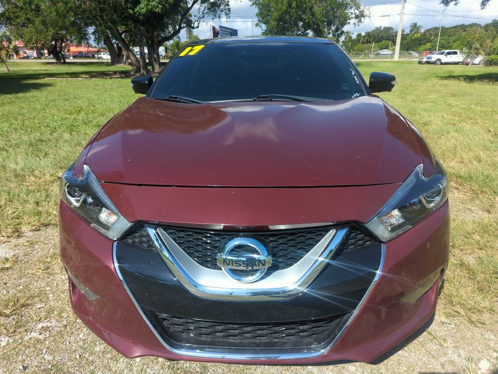 2017 Nissan Maxima Image 2