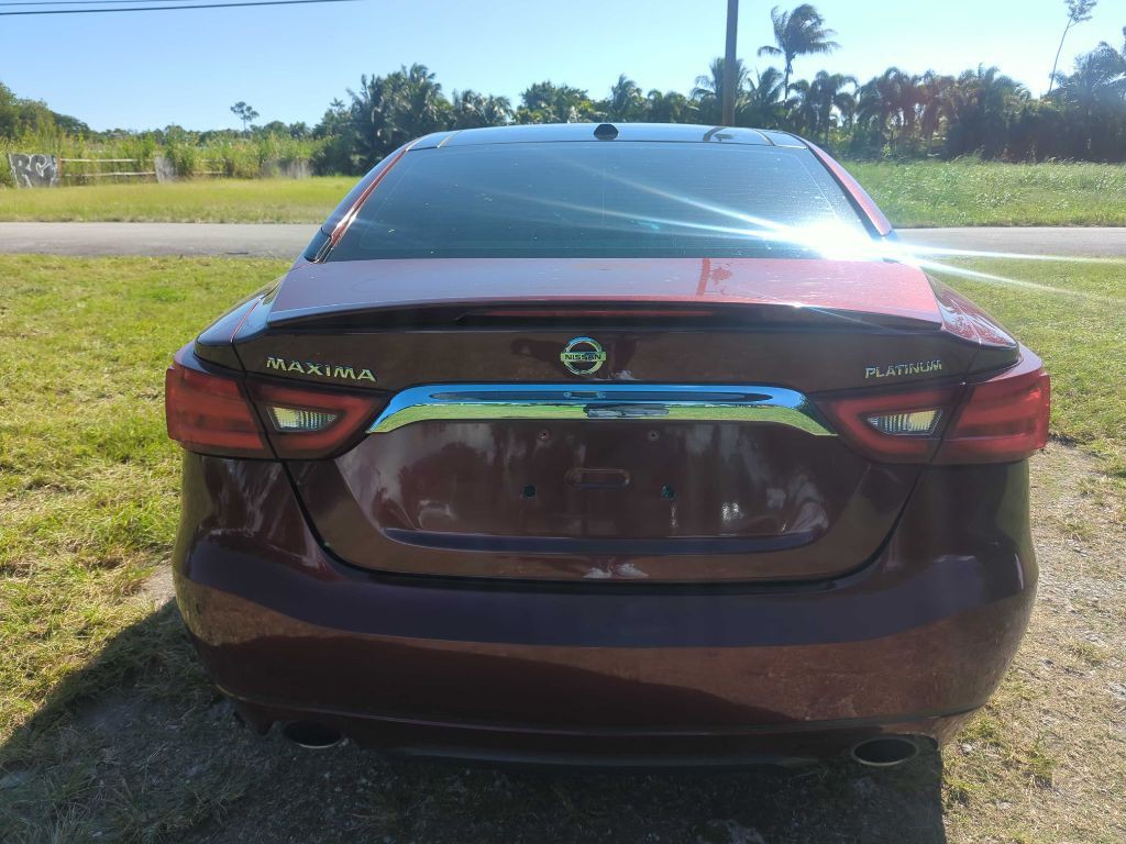 2017 Nissan Maxima Image 3