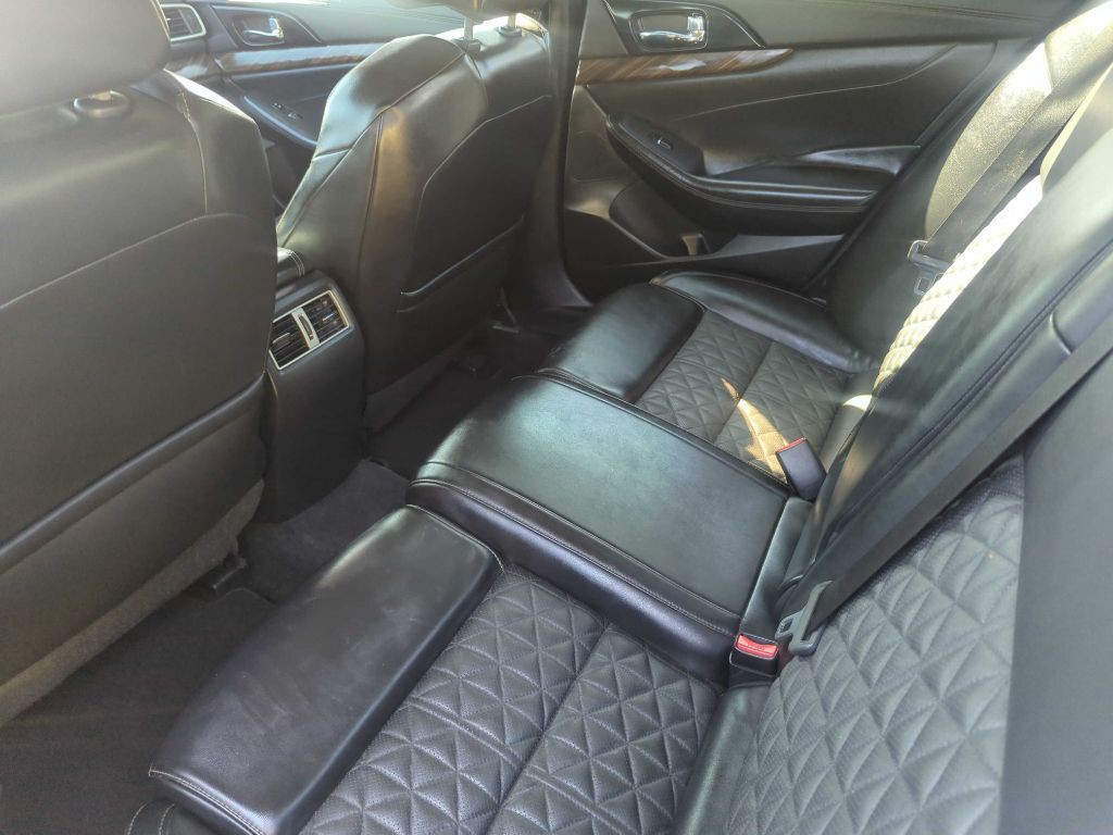 2017 Nissan Maxima Image 7