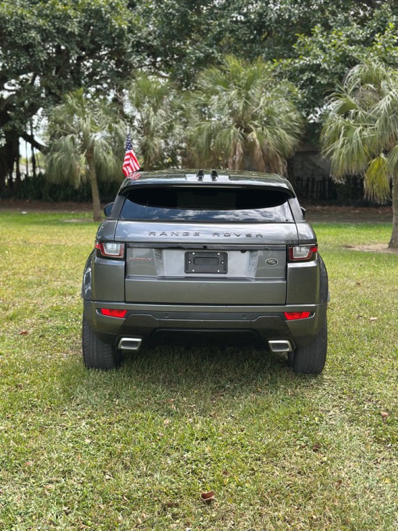2019 Land Rover Range Rover Evoque Image 4