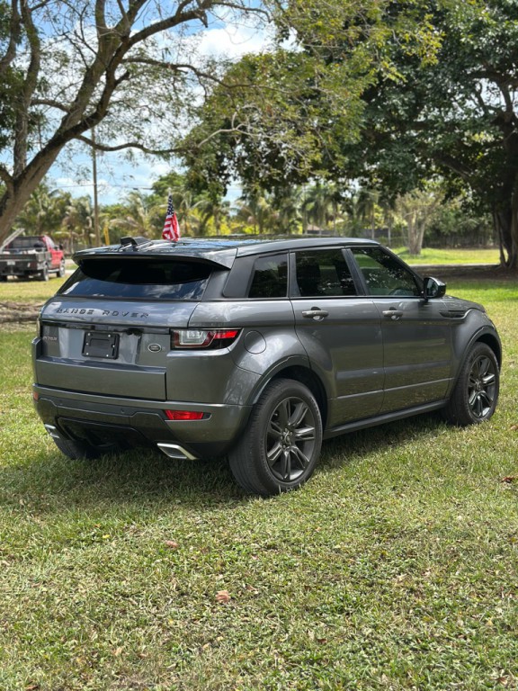 2019 Land Rover Range Rover Evoque Image 5