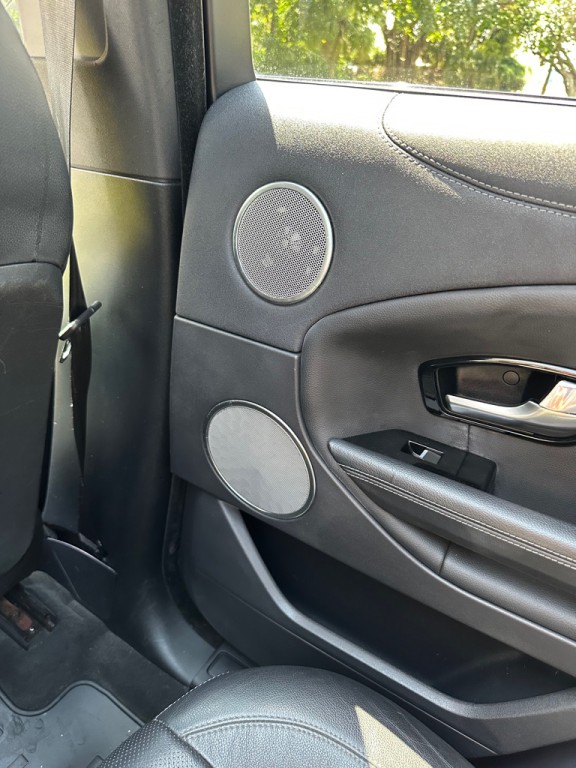 2019 Land Rover Range Rover Evoque Image 16