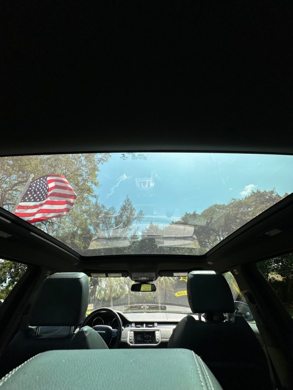 2019 Land Rover Range Rover Evoque Image 21