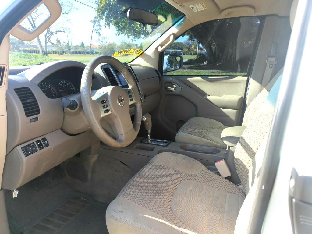 2017 Nissan Frontier Image 7