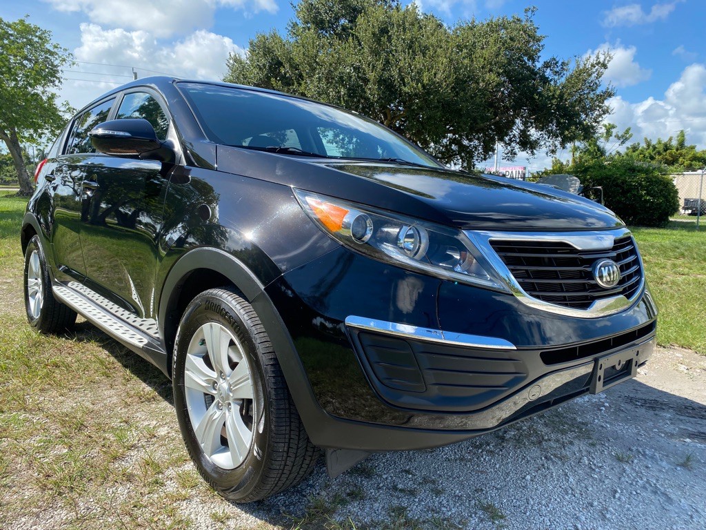 2013 Kia Sportage Image 2