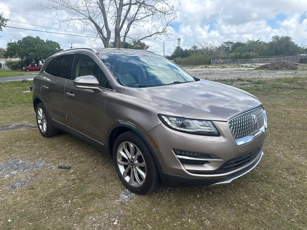 2019 Lincoln MKC Image 3