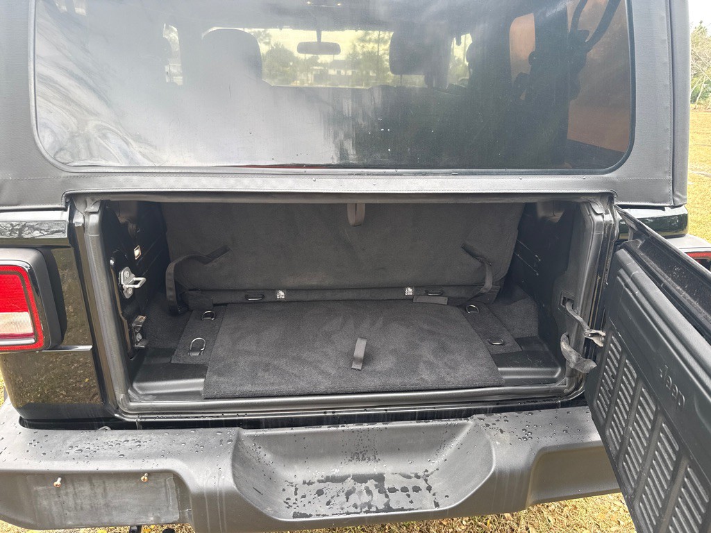 2020 Jeep Wrangler Image 7