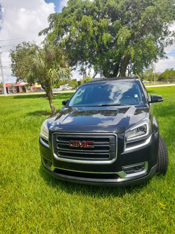 2013 GMC Acadia Image 2