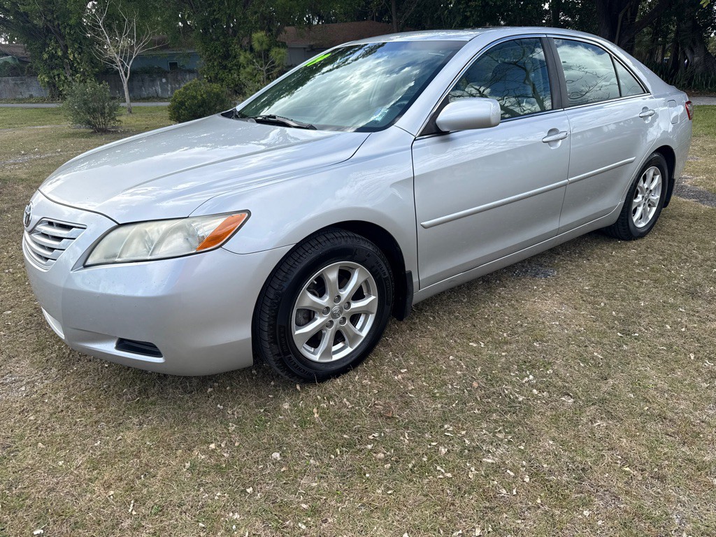 2009 Toyota Camry Image 1