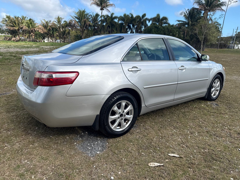 2009 Toyota Camry Image 4