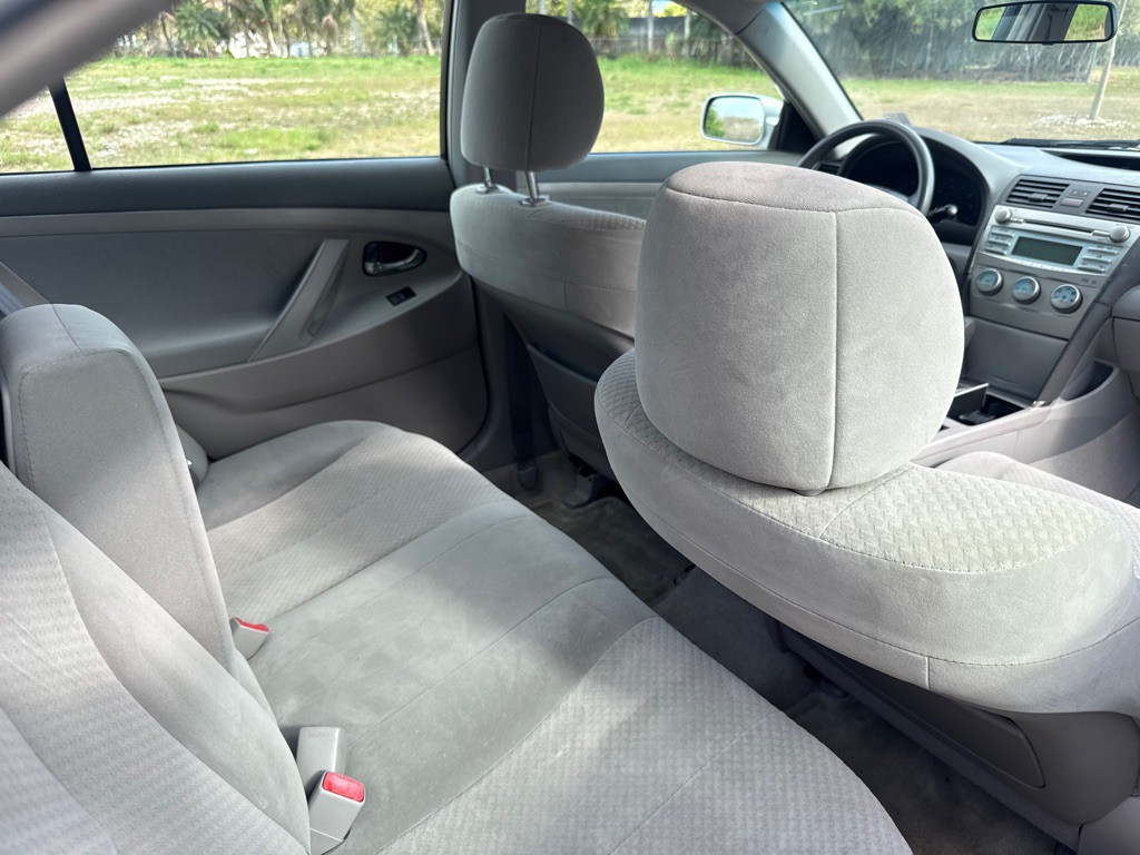 2009 Toyota Camry Image 8