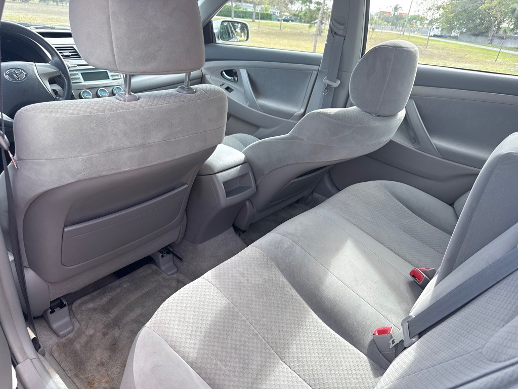 2009 Toyota Camry Image 9