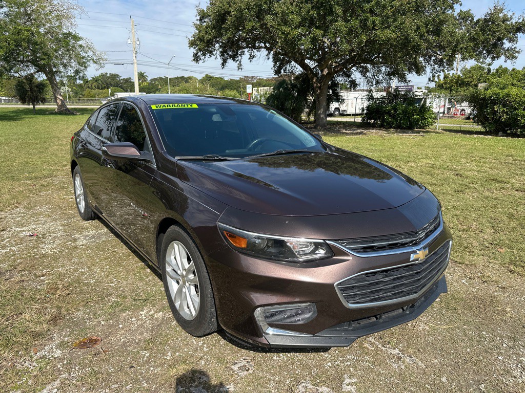 2016 Chevrolet Malibu Image 2
