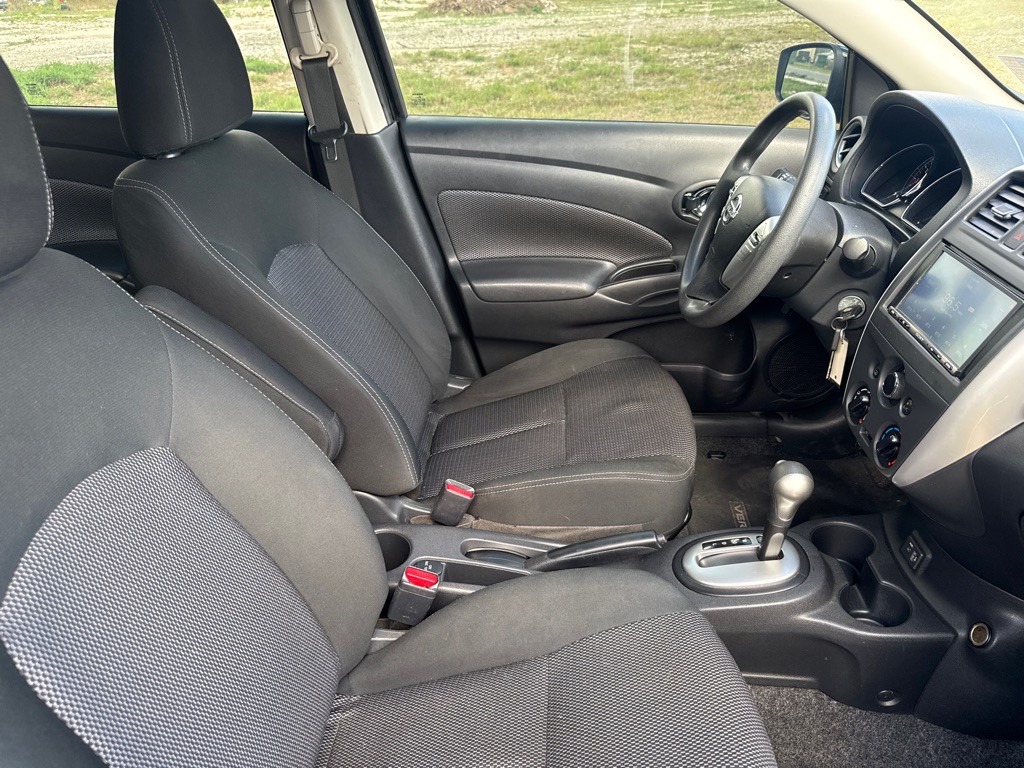 2019 Nissan Versa Image 9