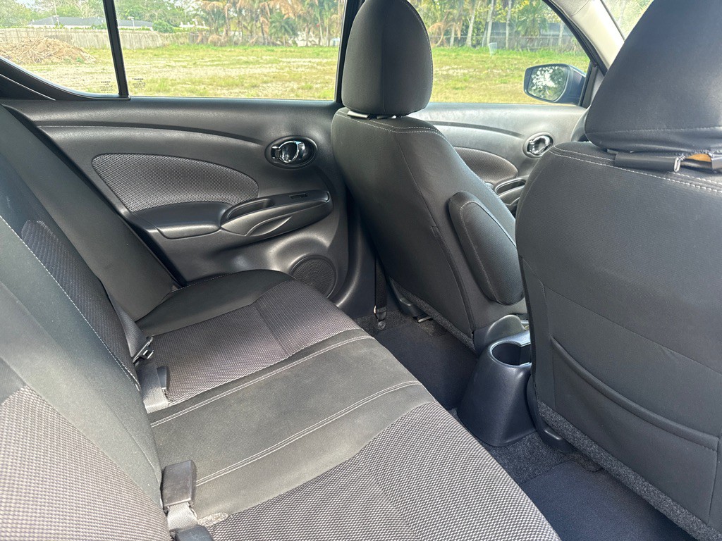 2019 Nissan Versa Image 10