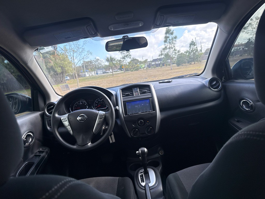 2019 Nissan Versa Image 11