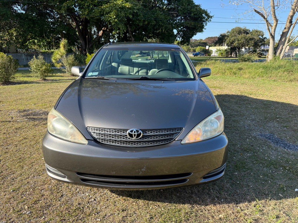 2003 Toyota Camry Image 2