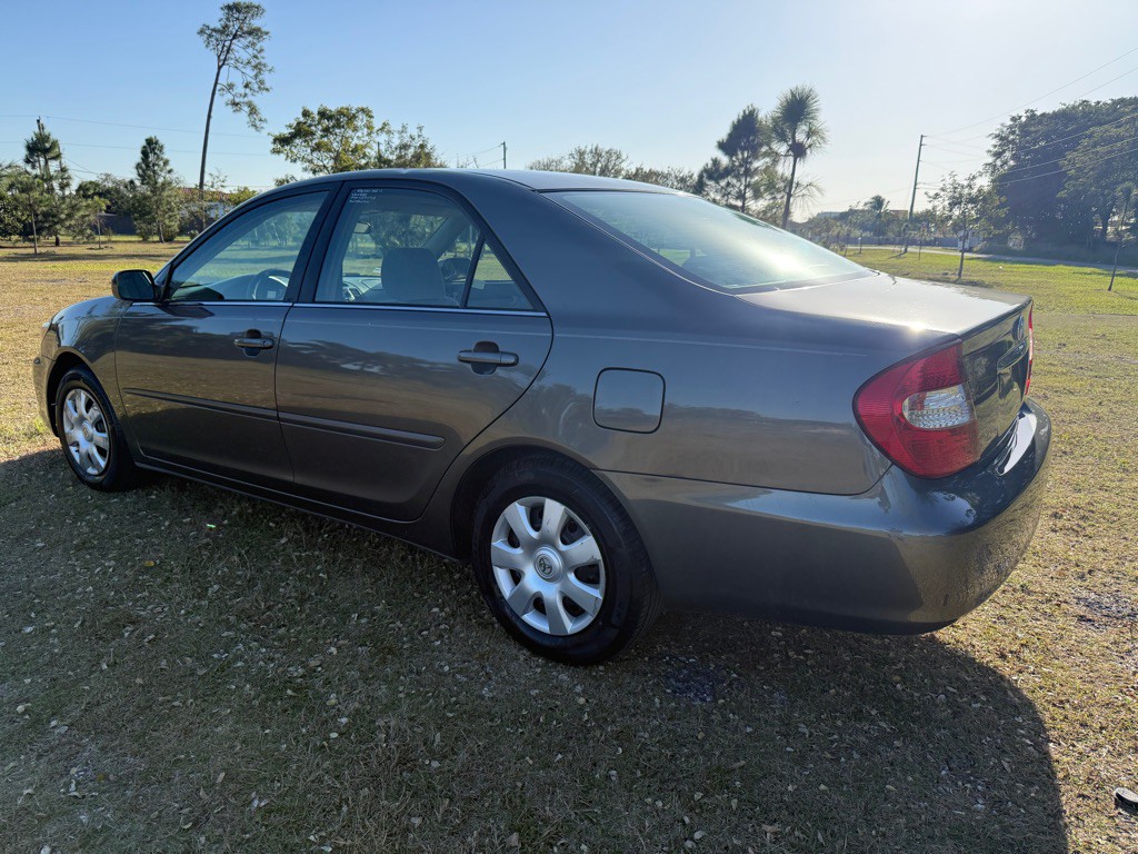2003 Toyota Camry Image 6