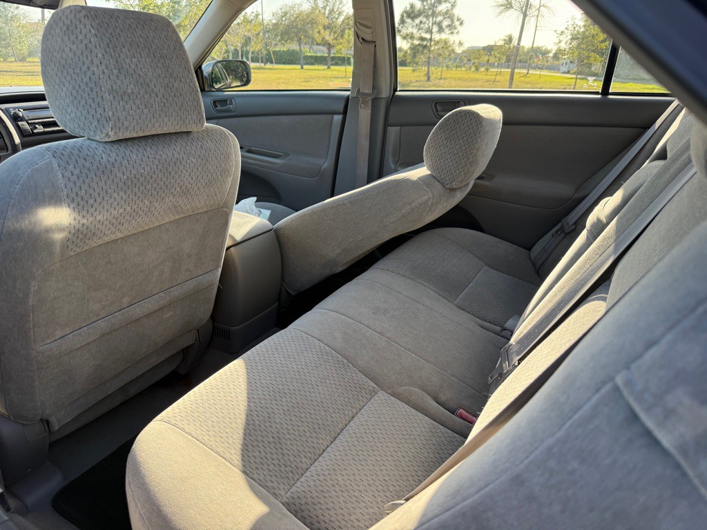 2003 Toyota Camry Image 7
