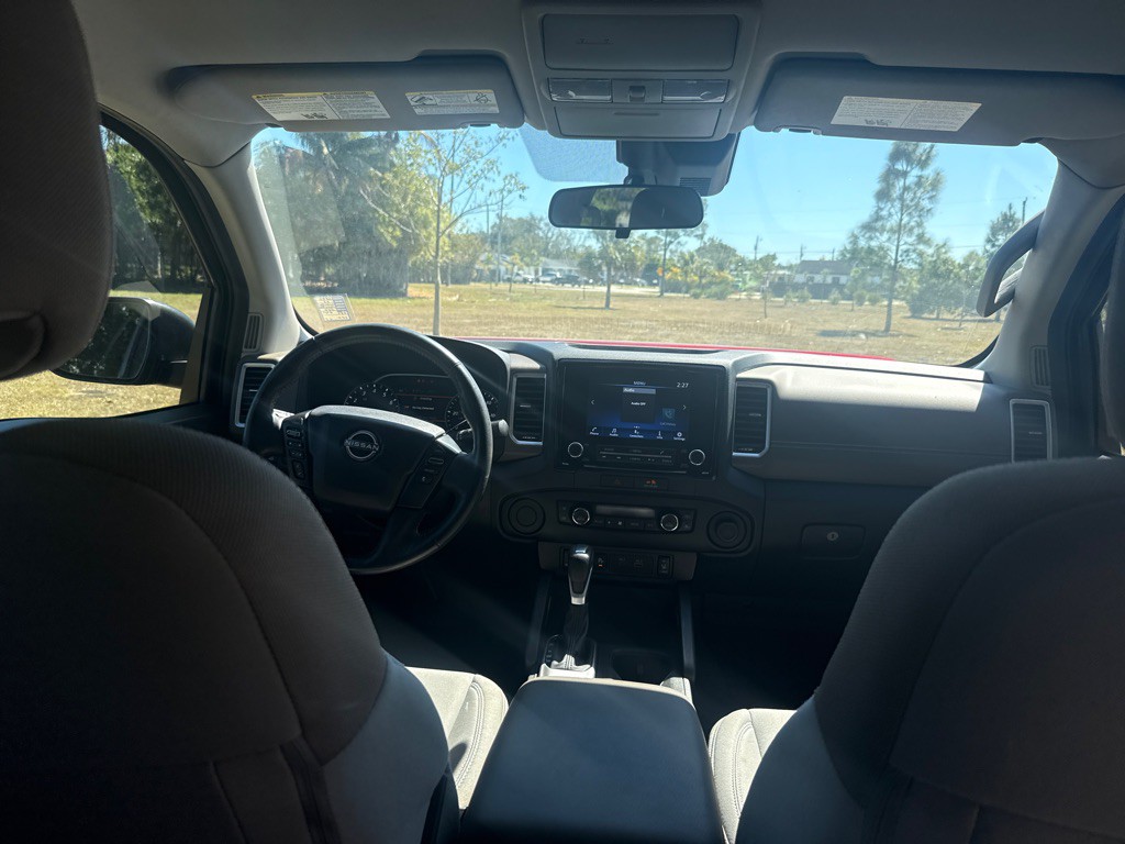 2022 Nissan Frontier Image 11