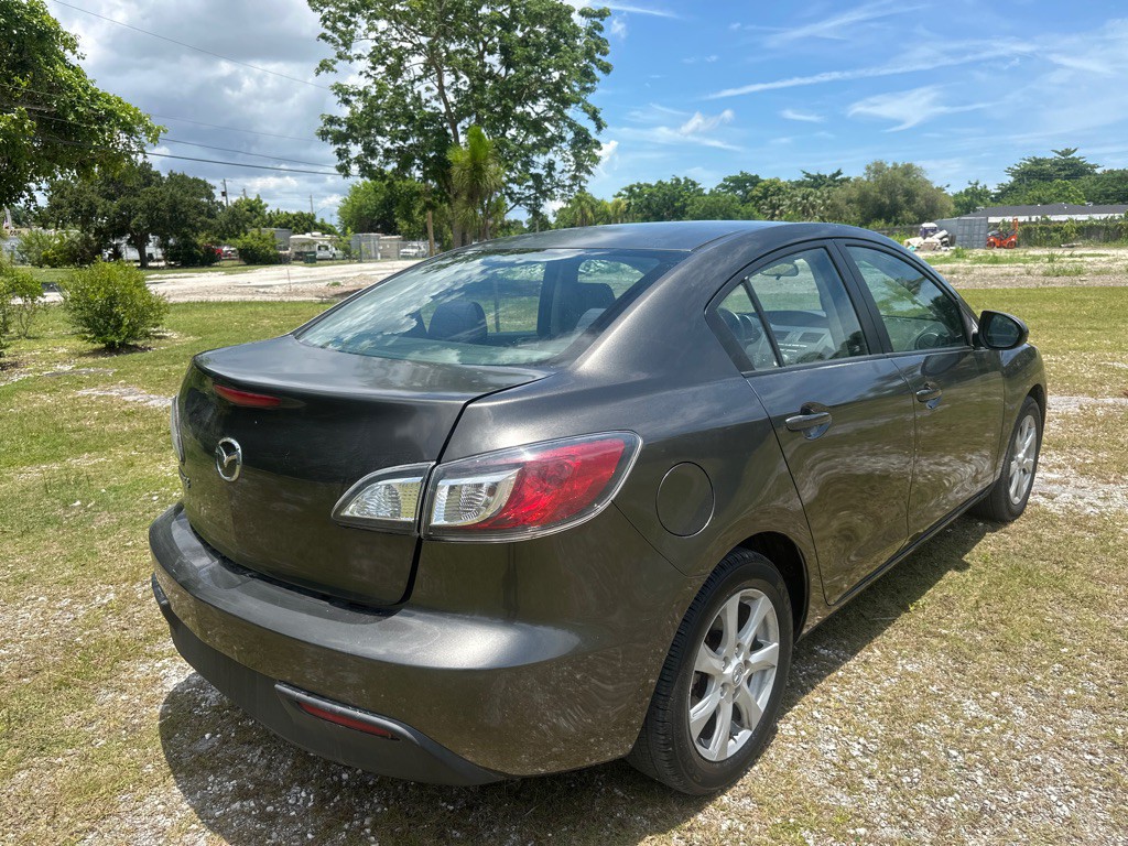 2010 Mazda Mazda3 Image 5