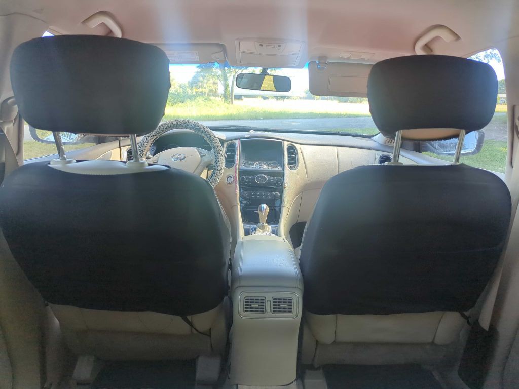 2010 INFINITI EX35 Image 8