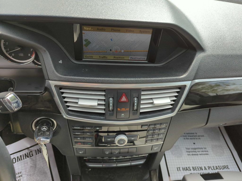 2010 Mercedes-Benz E-Class Image 18