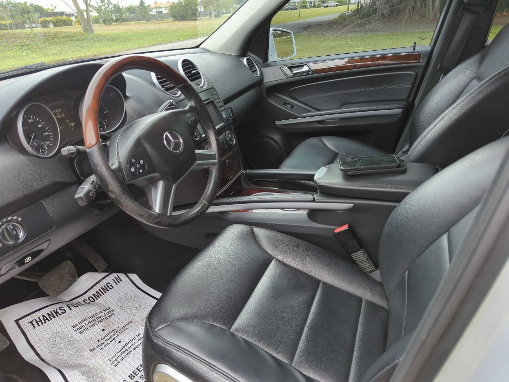 2011 Mercedes-Benz M-Class Image 11