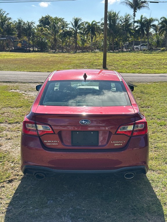 2018 Subaru Legacy Image 4