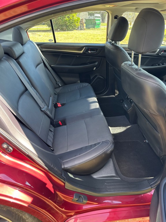 2018 Subaru Legacy Image 9