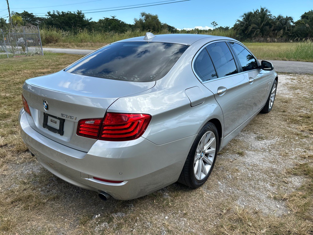 2015 BMW 5 Series Image 5