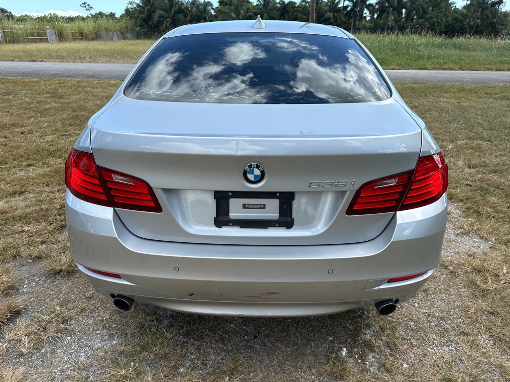 2015 BMW 5 Series Image 6