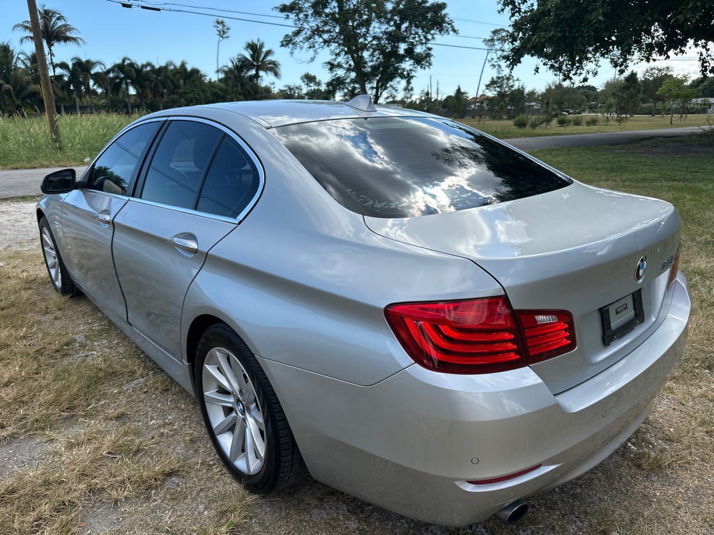 2015 BMW 5 Series Image 7
