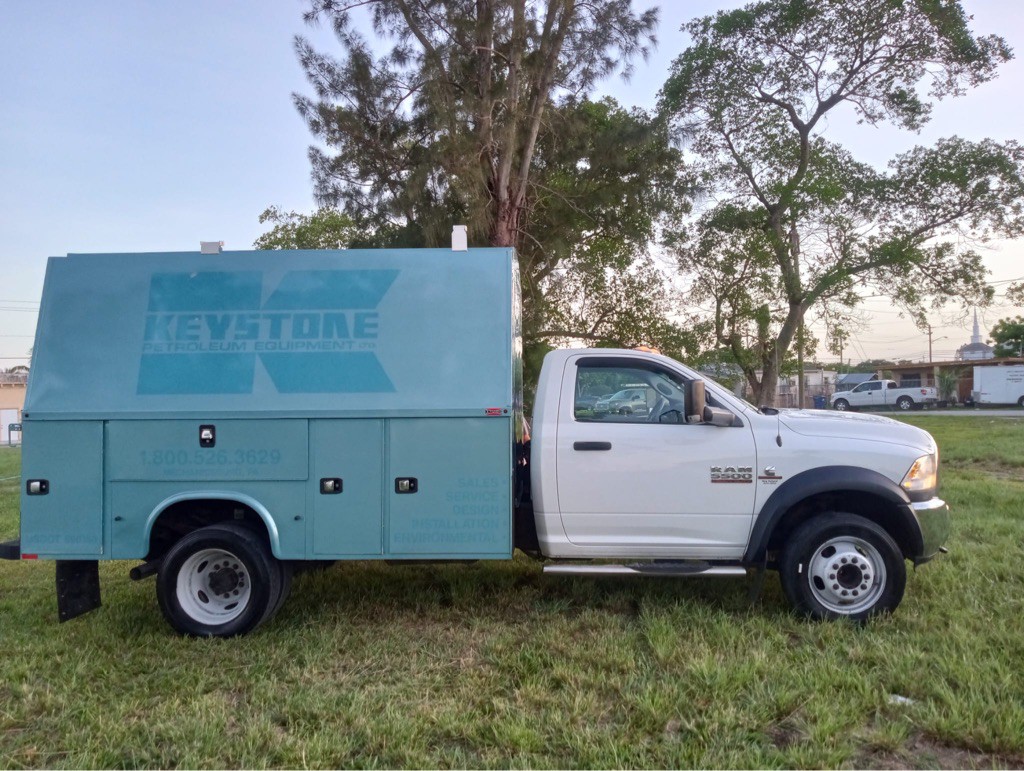 2015 RAM 5500 Image 2