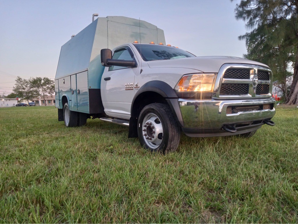 2015 RAM 5500 Image 3