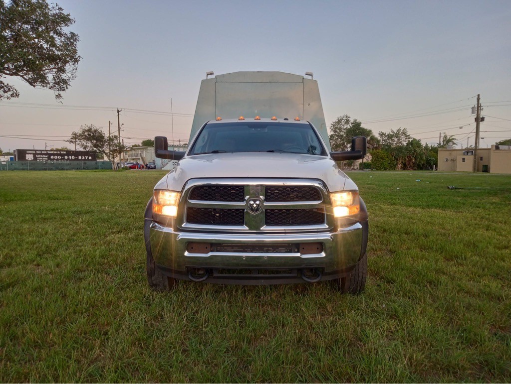 2015 RAM 5500 Image 4