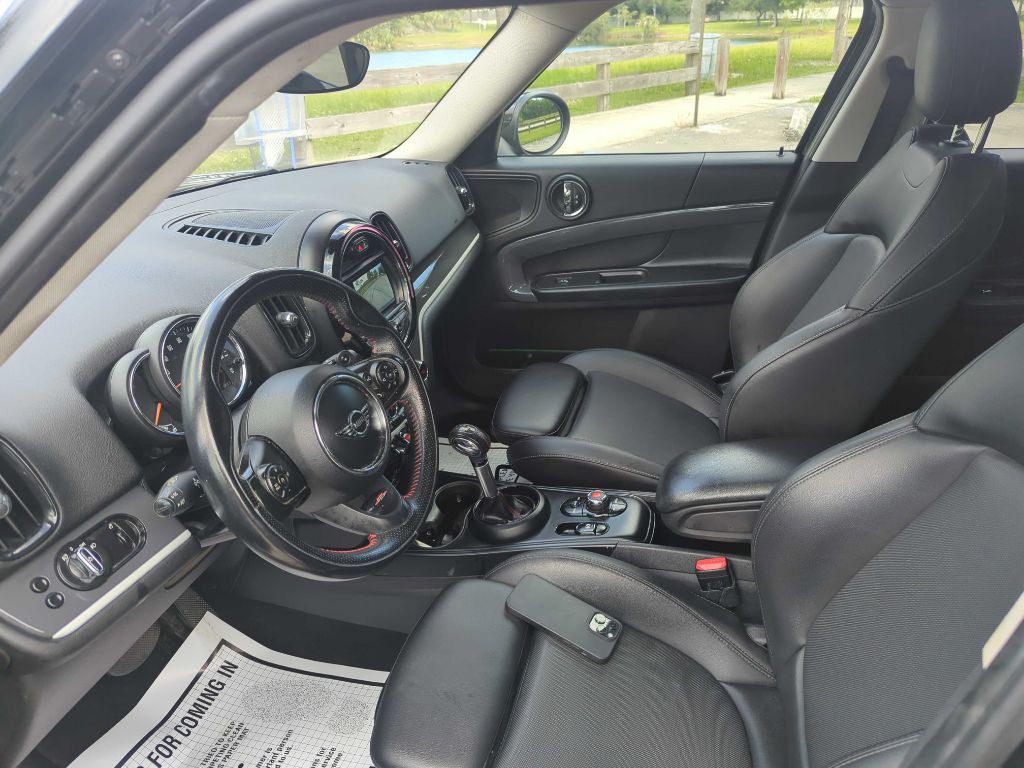 2019 MINI Cooper Image 14
