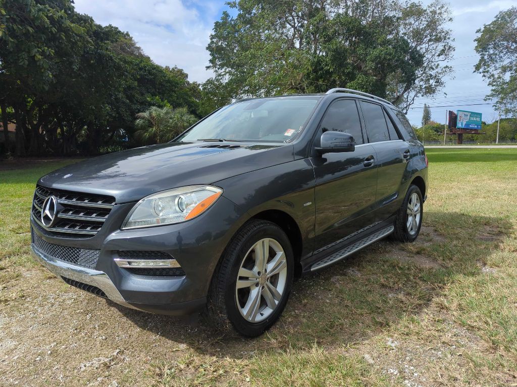2012 Mercedes-Benz M-Class Image 1