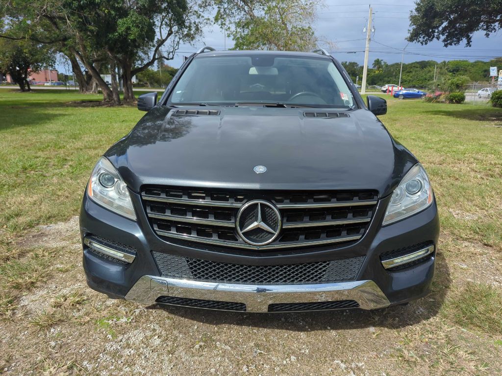2012 Mercedes-Benz M-Class Image 2